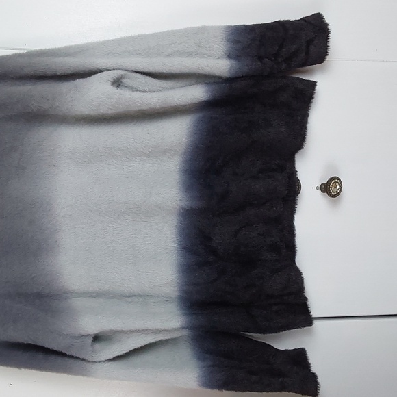 Fate OMBRE Butter Soft Stretchy Modern Colorblock Sweater Neutral Sz.M - Picture 3 of 10